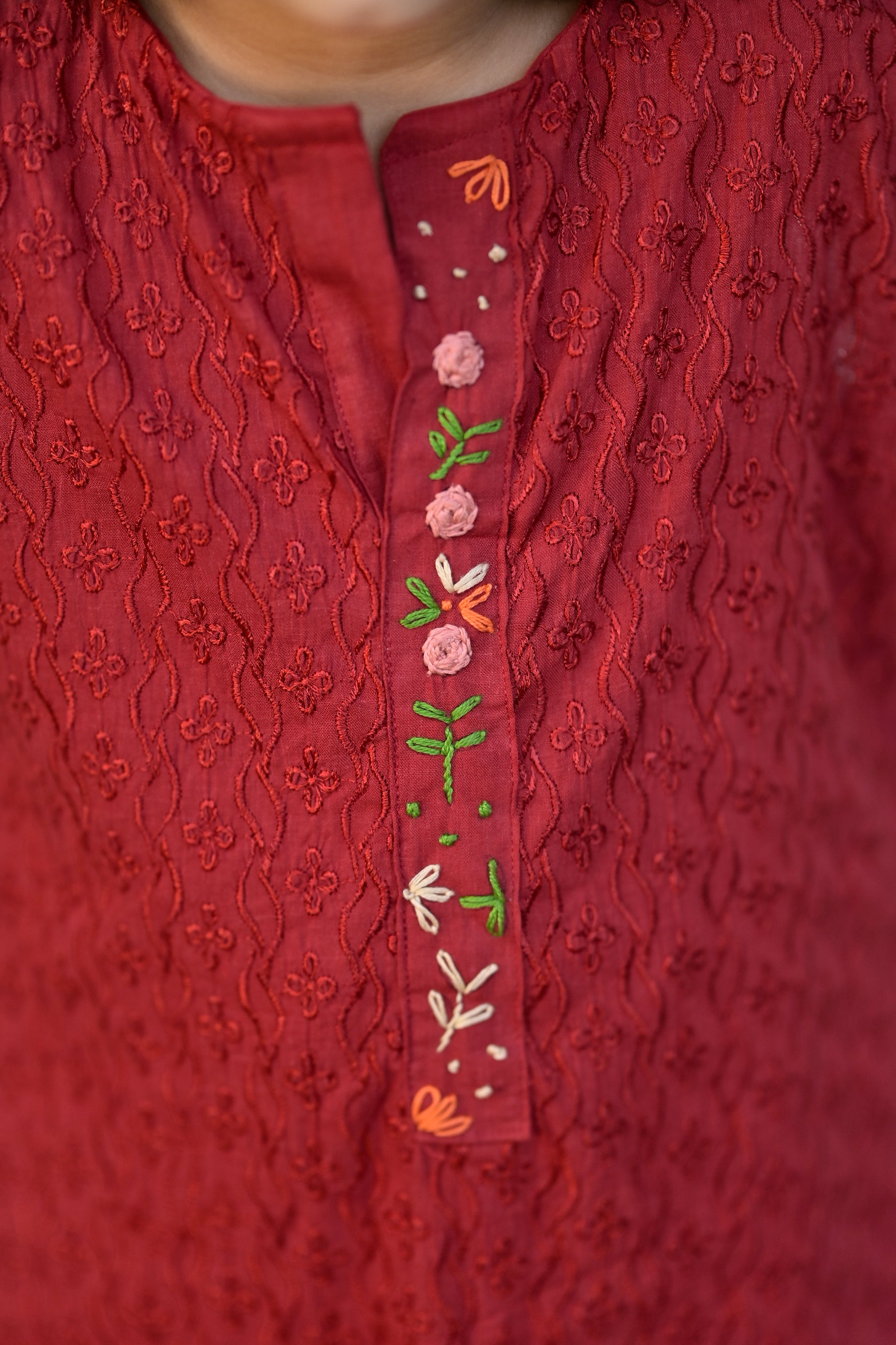2-Piece Crimson Lily